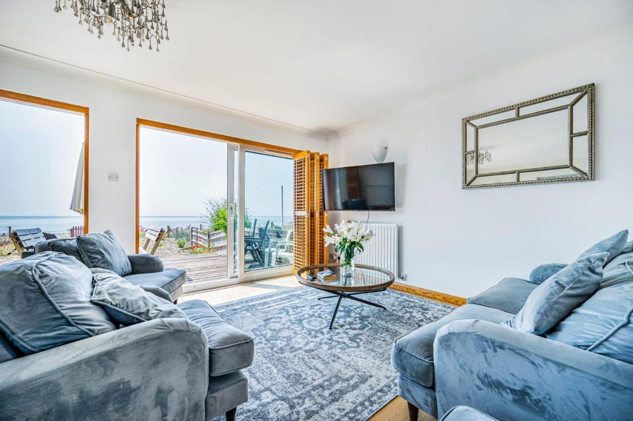 Pebble Paradise Beachfront Family Getaway بيفينسي المظهر الخارجي الصورة