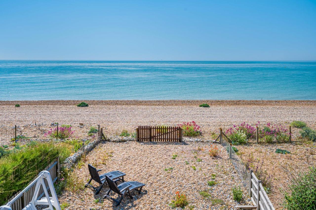 Pebble Paradise Beachfront Family Getaway بيفينسي المظهر الخارجي الصورة