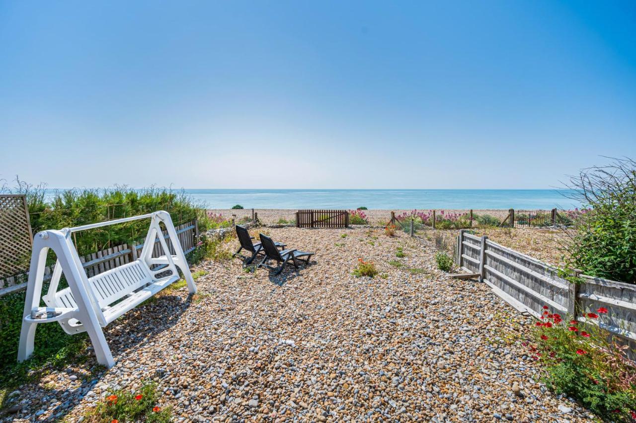 Pebble Paradise Beachfront Family Getaway بيفينسي المظهر الخارجي الصورة